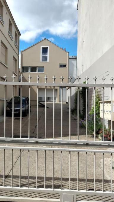 Experience Inouie A Orleans ! Apartment Luaran gambar