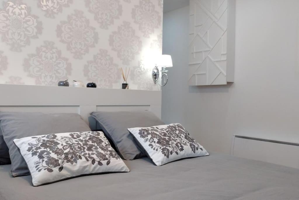 Experience Inouie A Orleans ! Apartment Luaran gambar