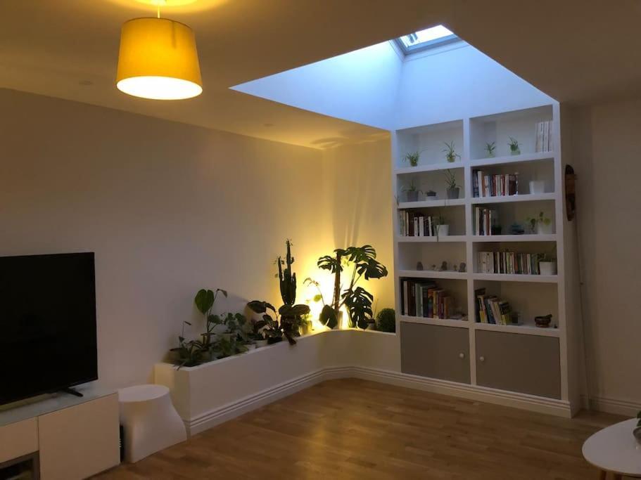 Experience Inouie A Orleans ! Apartment Luaran gambar