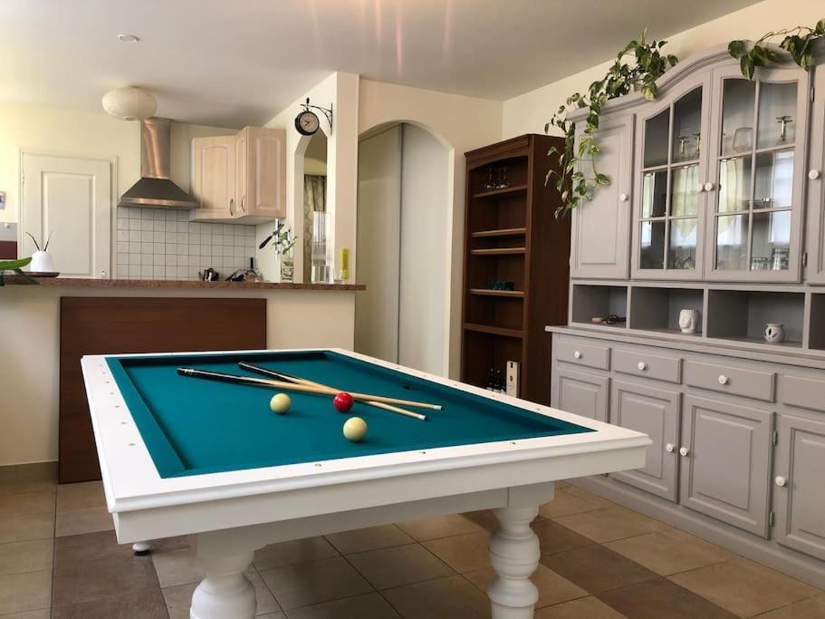 Experience Inouie A Orleans ! Apartment Luaran gambar